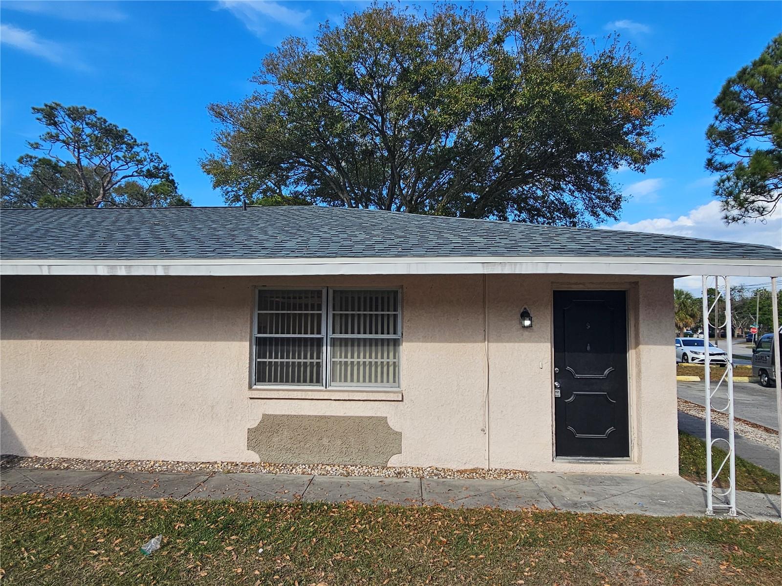 Image 2 of 18 For 201 Jefferson Circle N 9