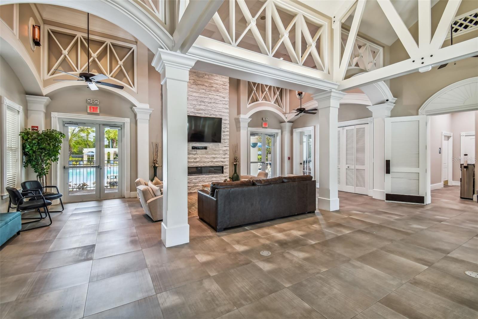 Image 38 of 49 For 14510 Mirabelle Vista Circle