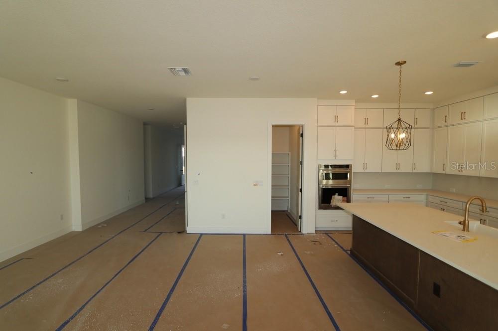 Image 3 of 11 For 17547 Foxtail Loop