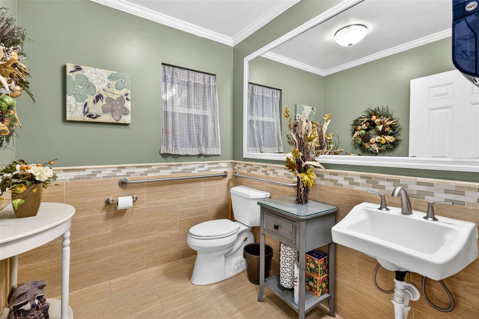 Image 12 of 32 For 12574 Indian Rocks Road