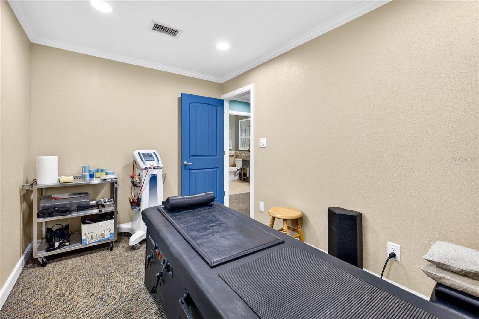 Image 16 of 32 For 12574 Indian Rocks Road