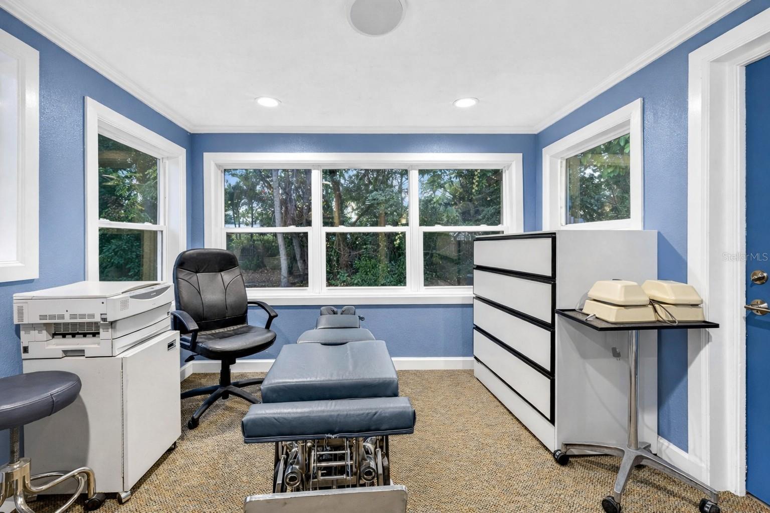 Image 19 of 32 For 12574 Indian Rocks Road