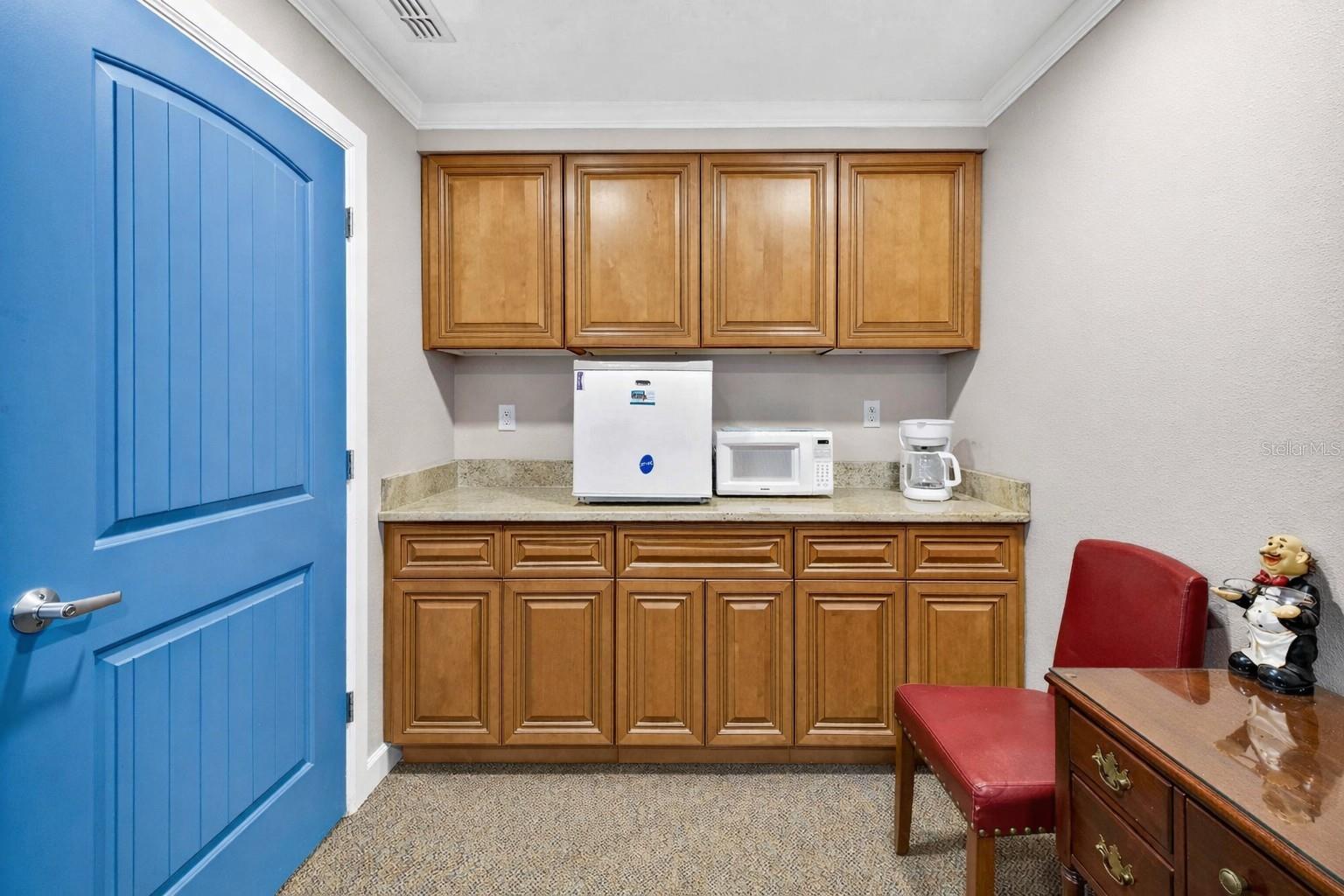 Image 23 of 32 For 12574 Indian Rocks Road