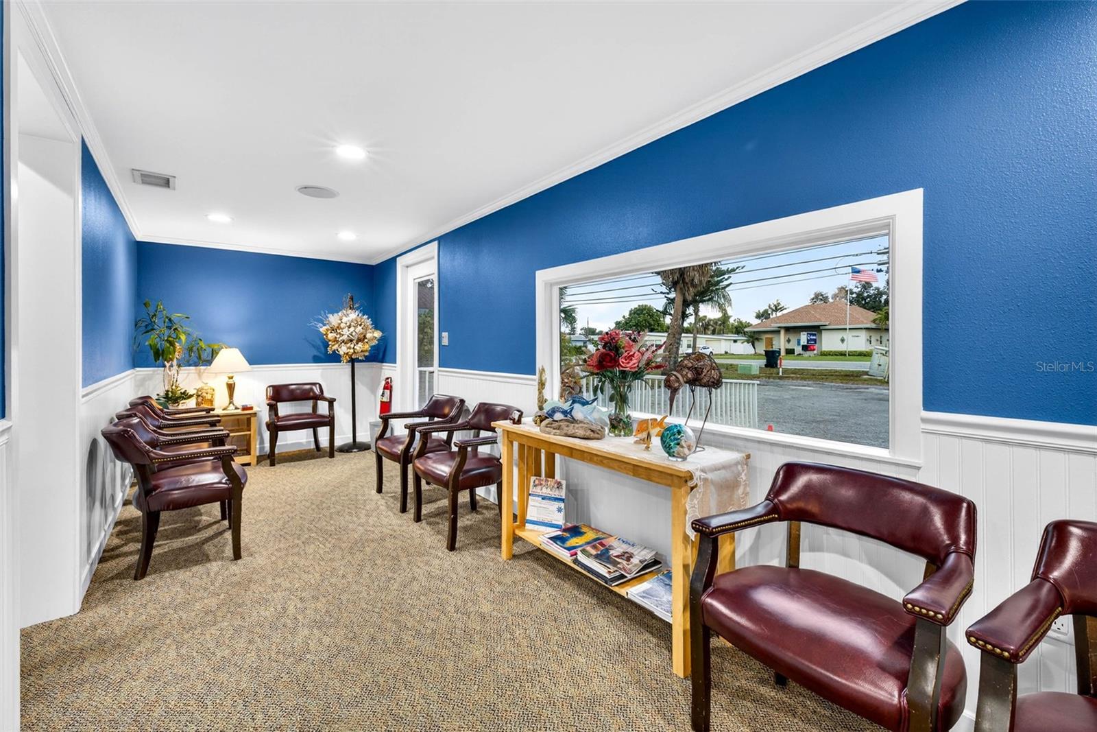 Image 5 of 32 For 12574 Indian Rocks Road