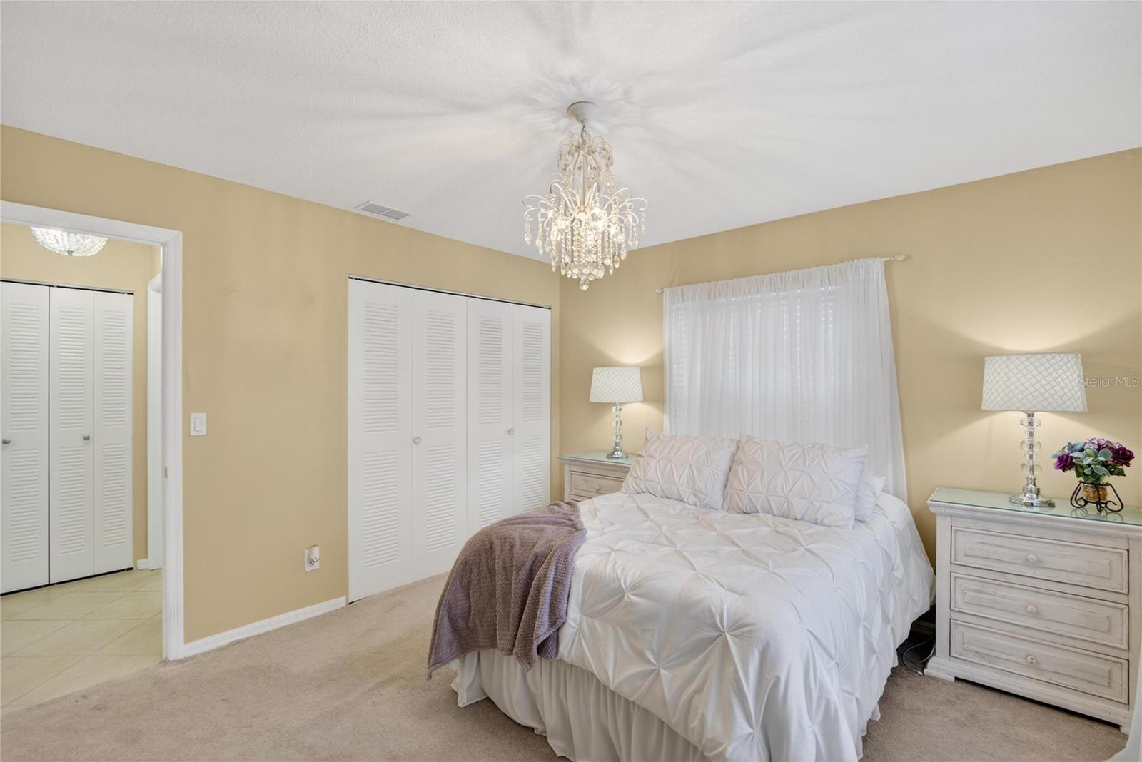 Image 14 of 53 For 2001 Hartlebury Way 432