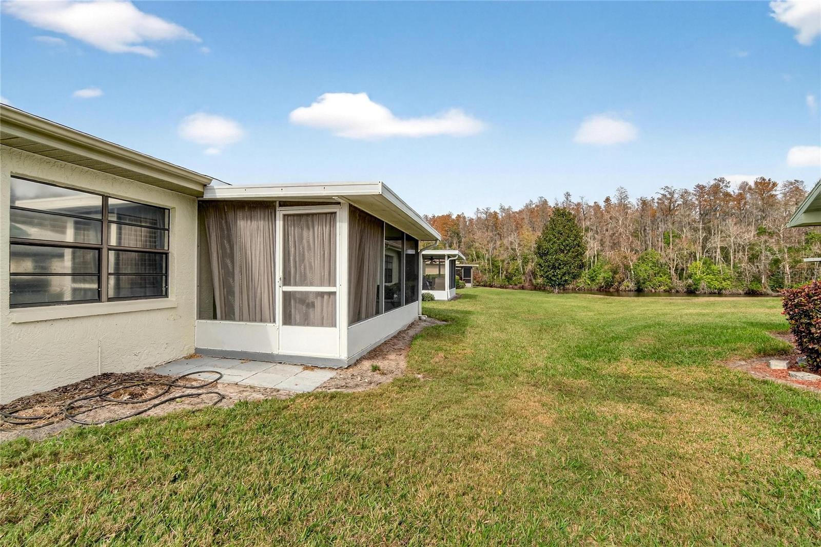 Image 43 of 53 For 2001 Hartlebury Way 432