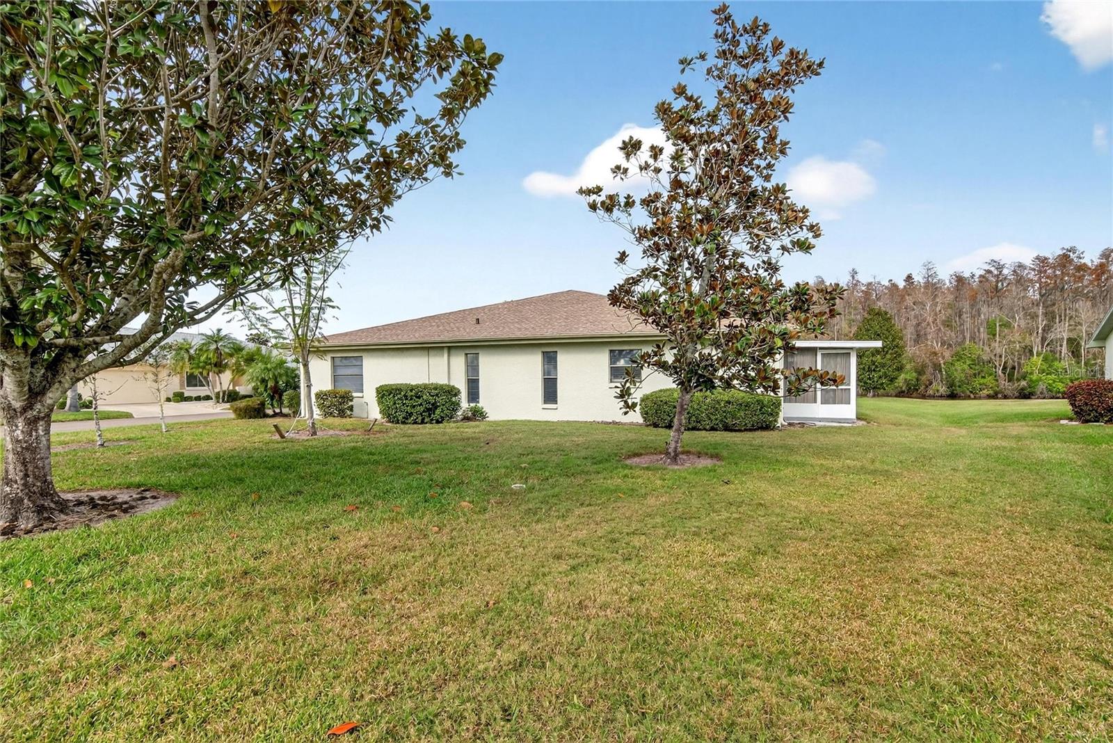 Image 44 of 53 For 2001 Hartlebury Way 432