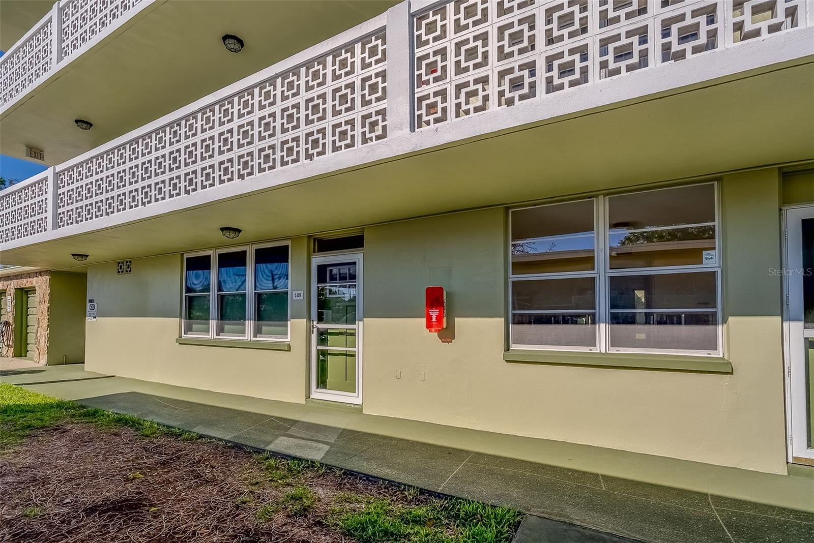 Details for 4710 Bay Street Ne 109, ST PETERSBURG, FL 33703