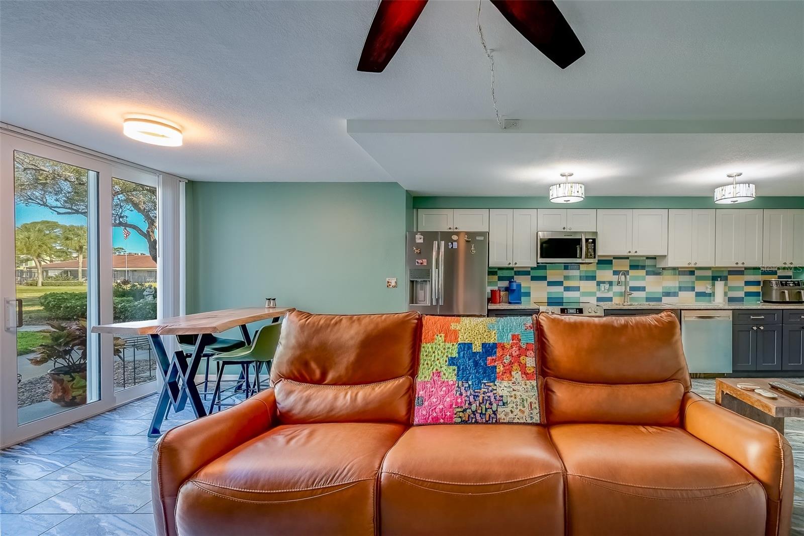 Image 10 of 42 For 4710 Bay Street Ne 109