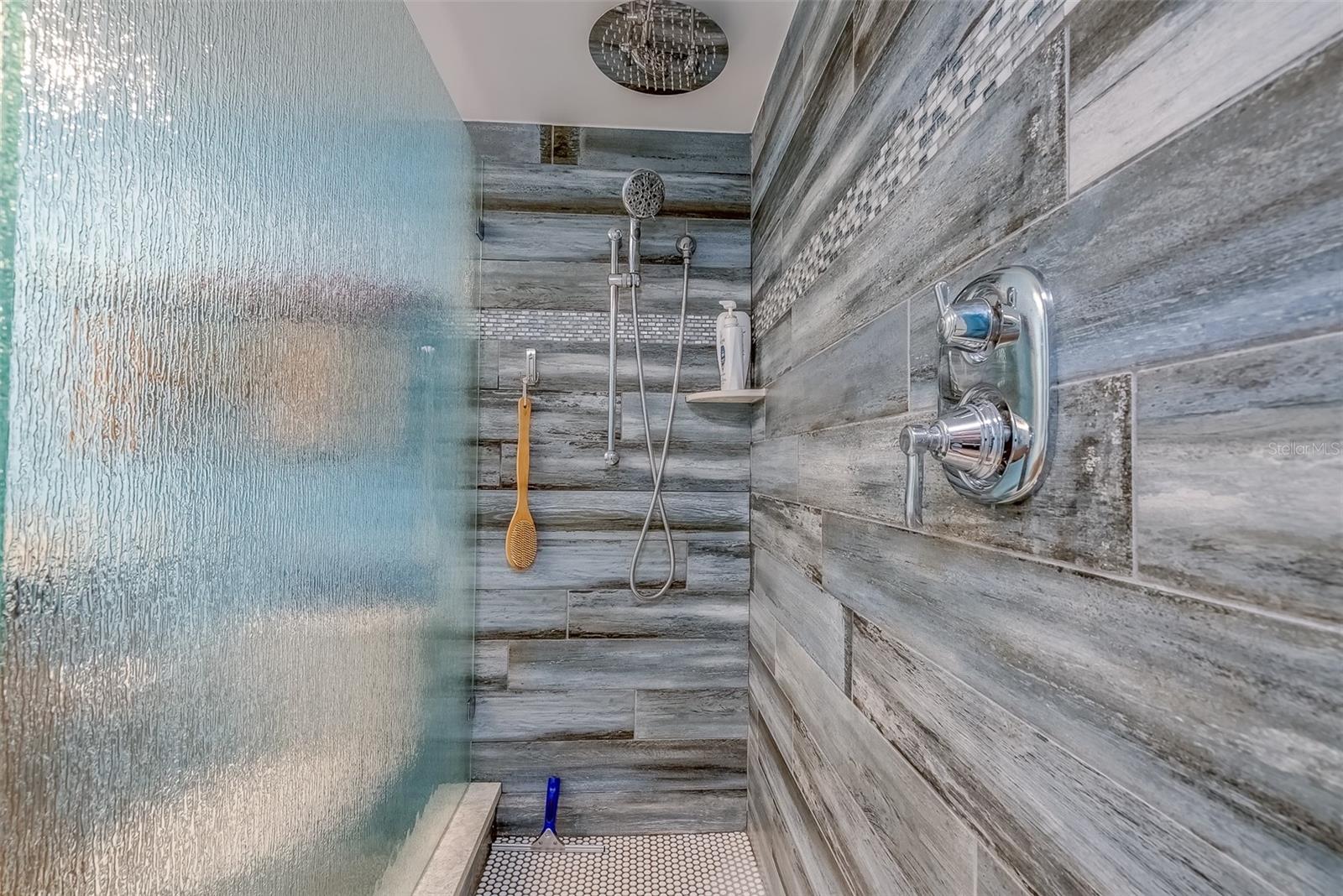 Image 22 of 42 For 4710 Bay Street Ne 109