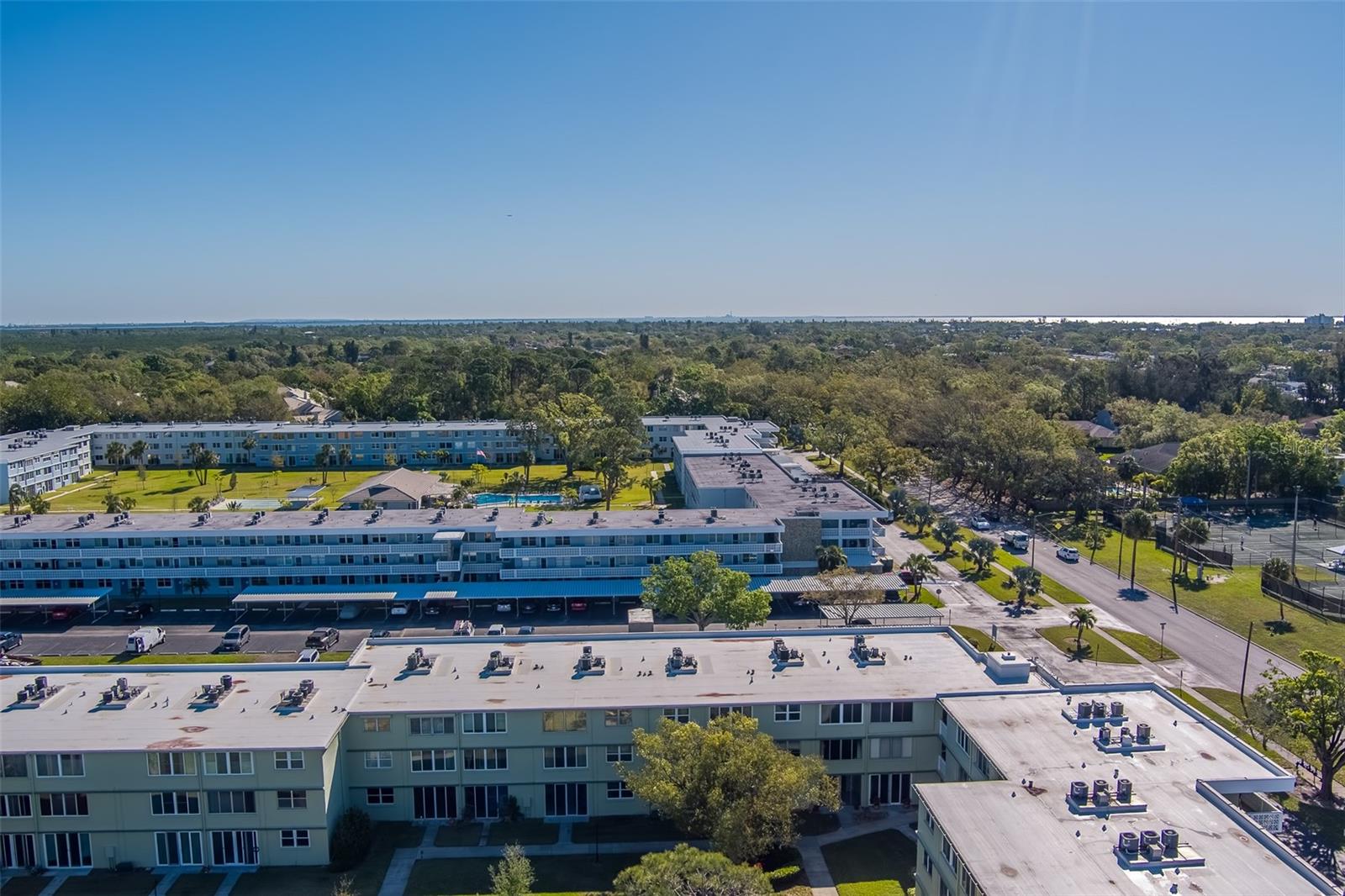 Image 33 of 42 For 4710 Bay Street Ne 109