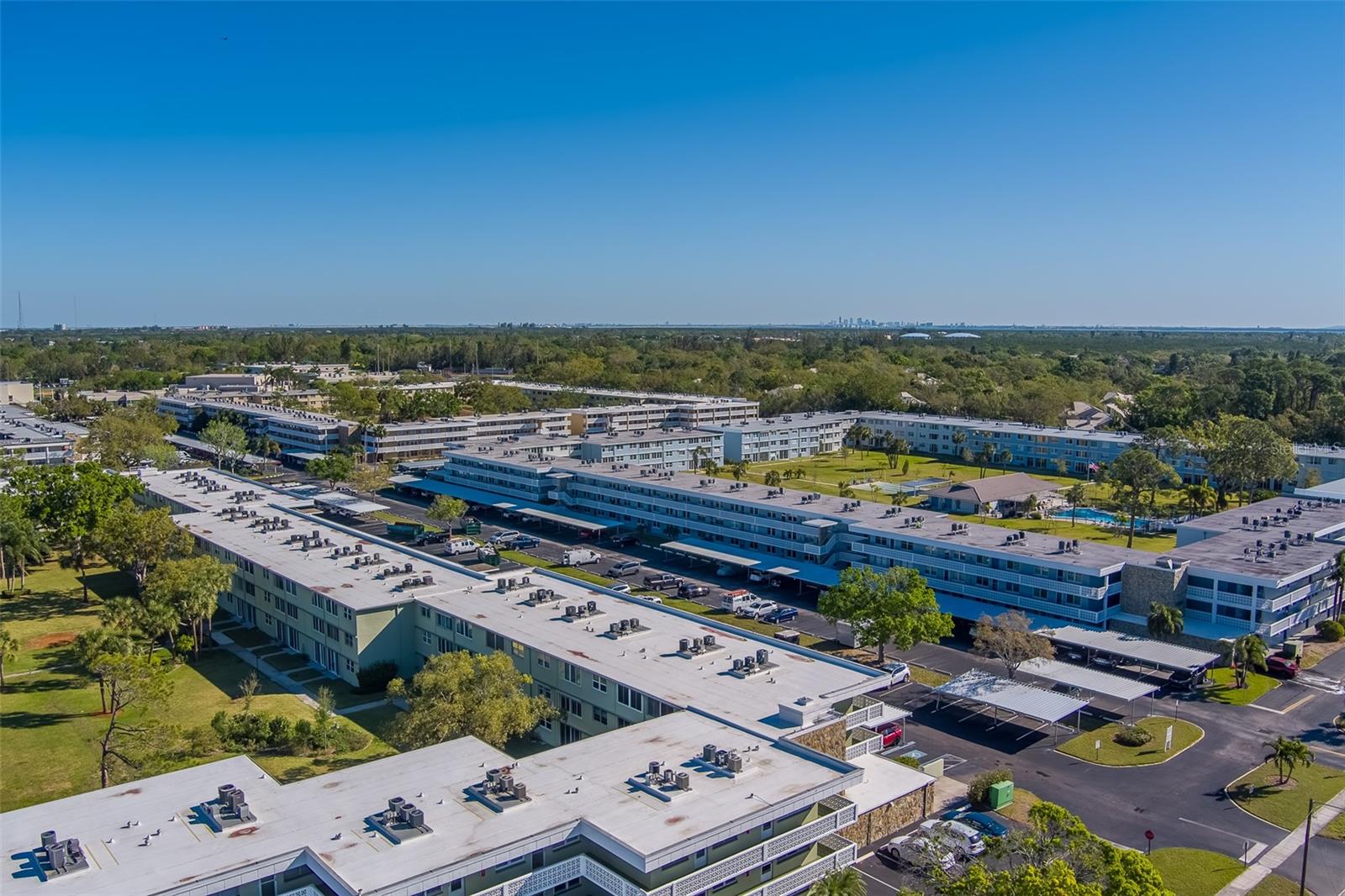 Image 36 of 42 For 4710 Bay Street Ne 109