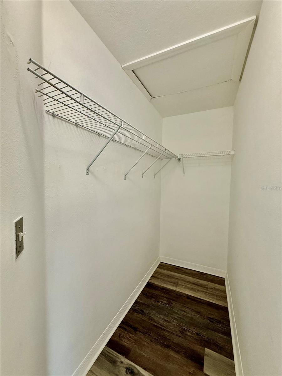 Image 18 of 33 For 11020 Blaine Top Place