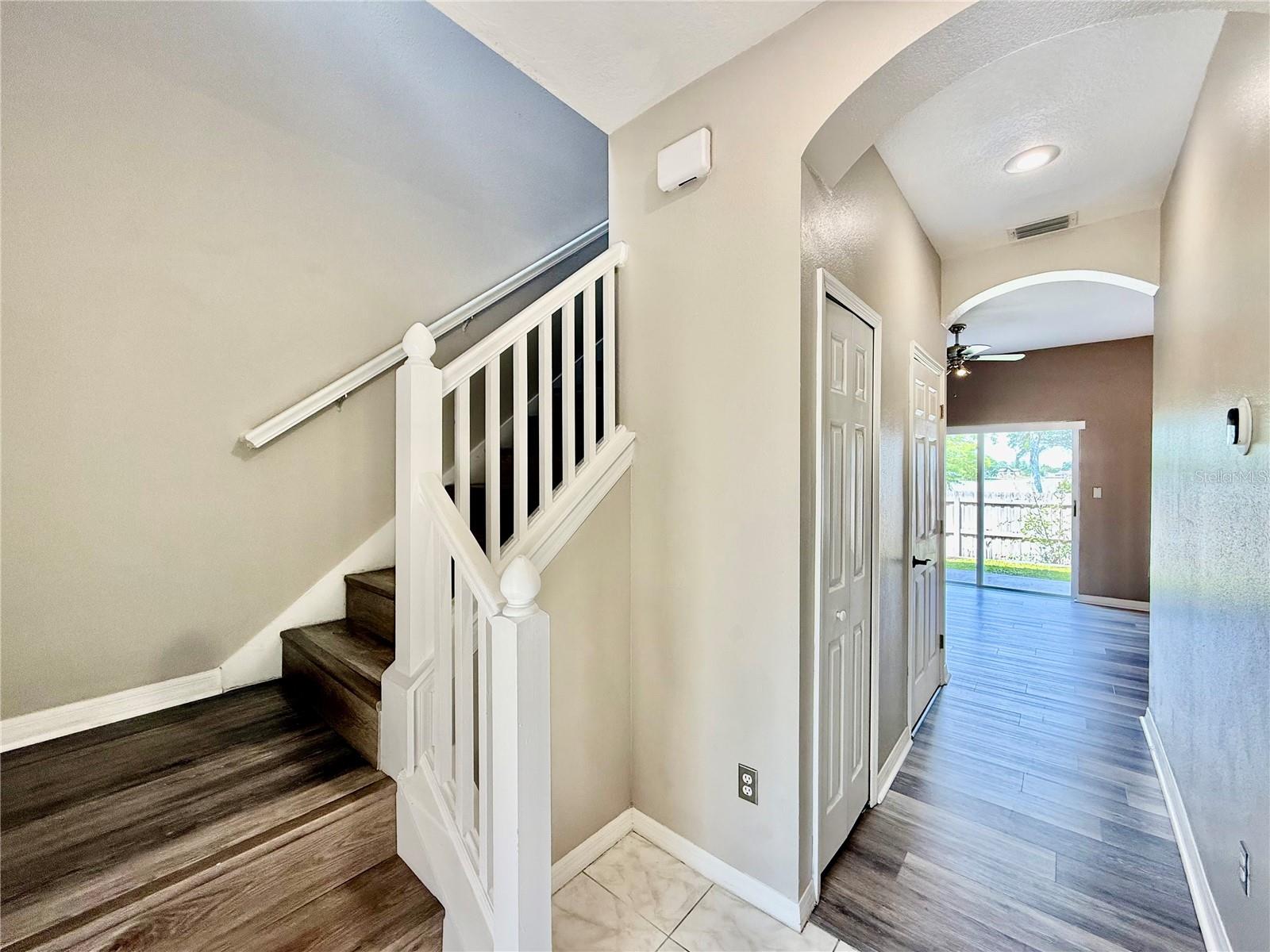 Image 3 of 33 For 11020 Blaine Top Place