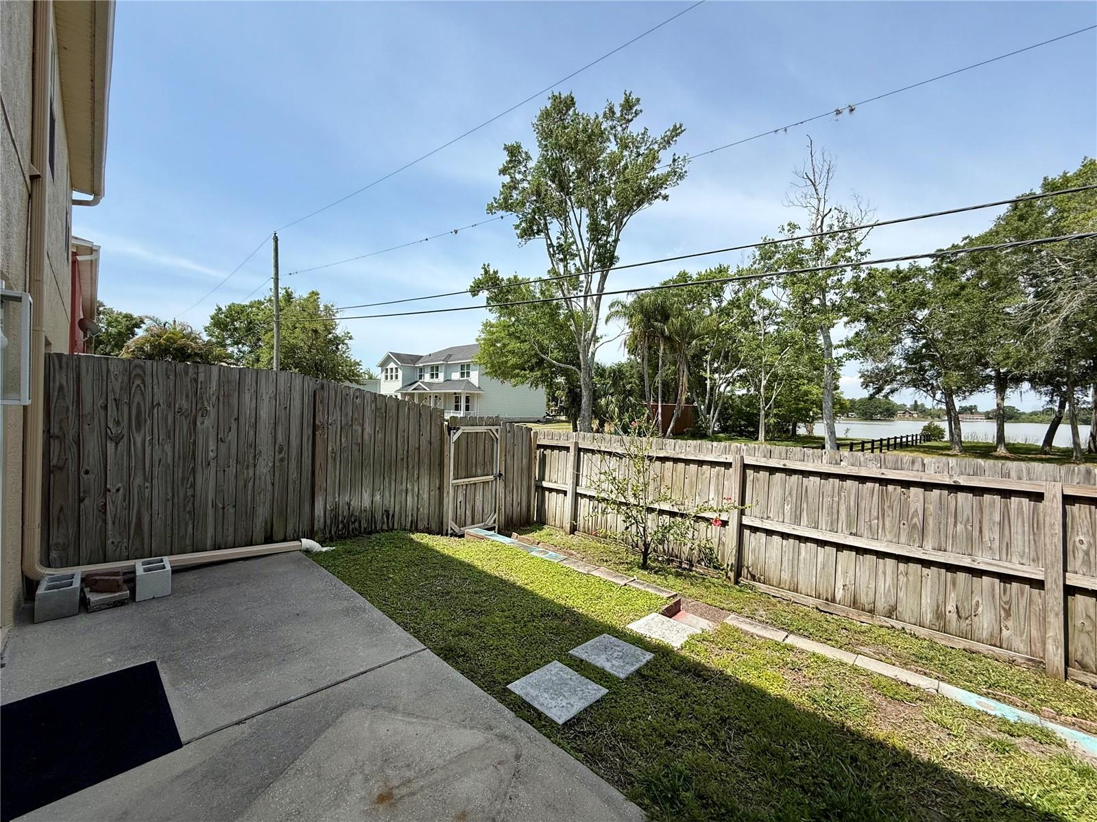 Image 30 of 33 For 11020 Blaine Top Place