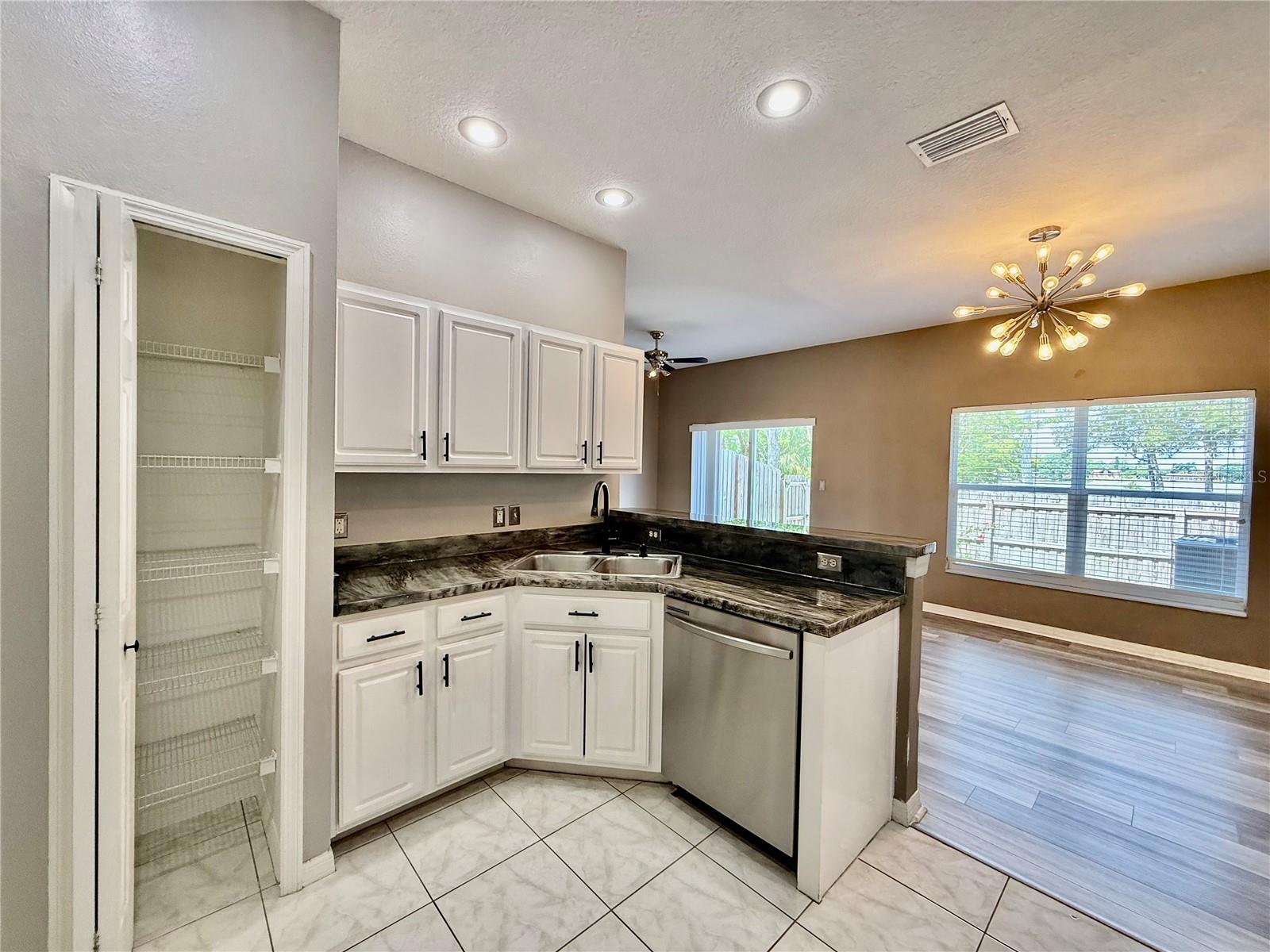 Image 6 of 33 For 11020 Blaine Top Place