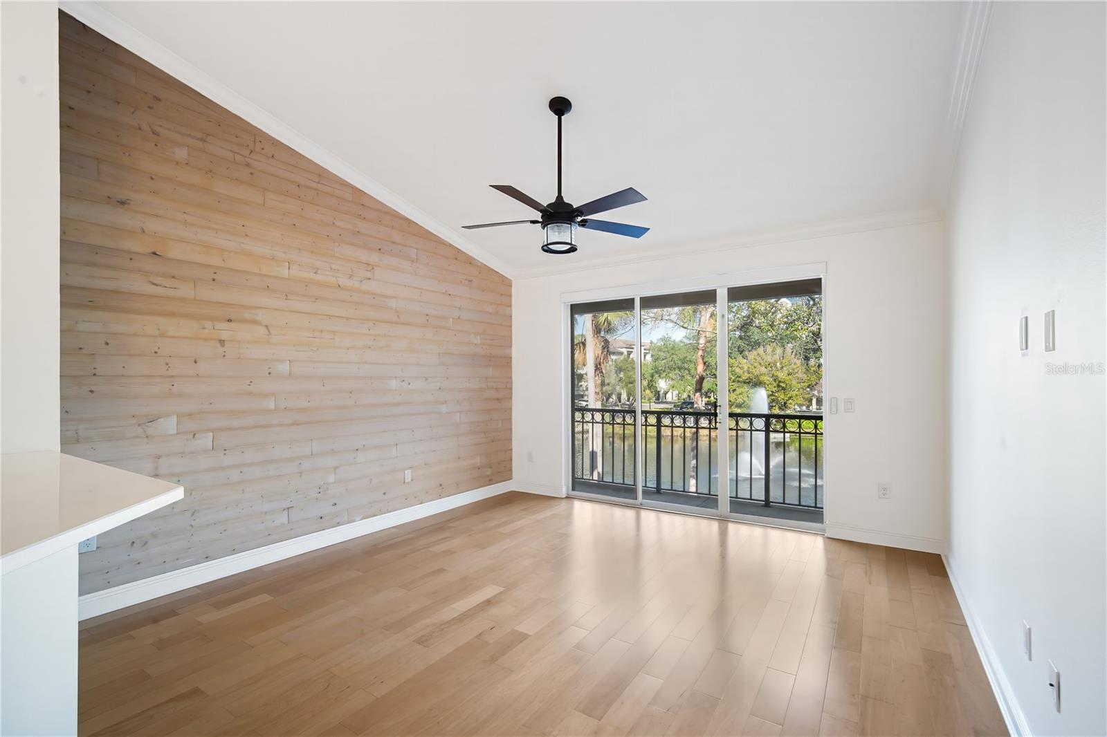 Image 4 of 26 For 624 Arbor Lake Lane 624