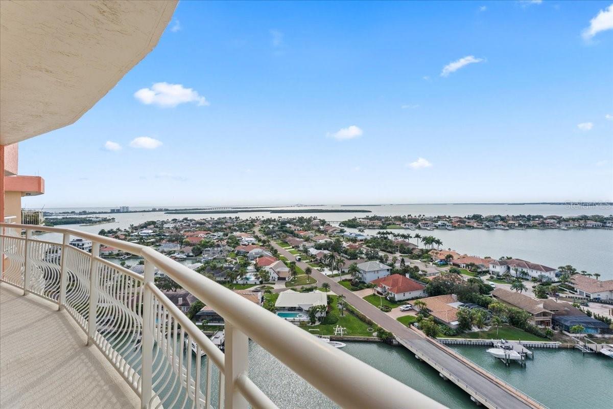 Image 20 of 30 For 4900 Brittany Drive S 1808