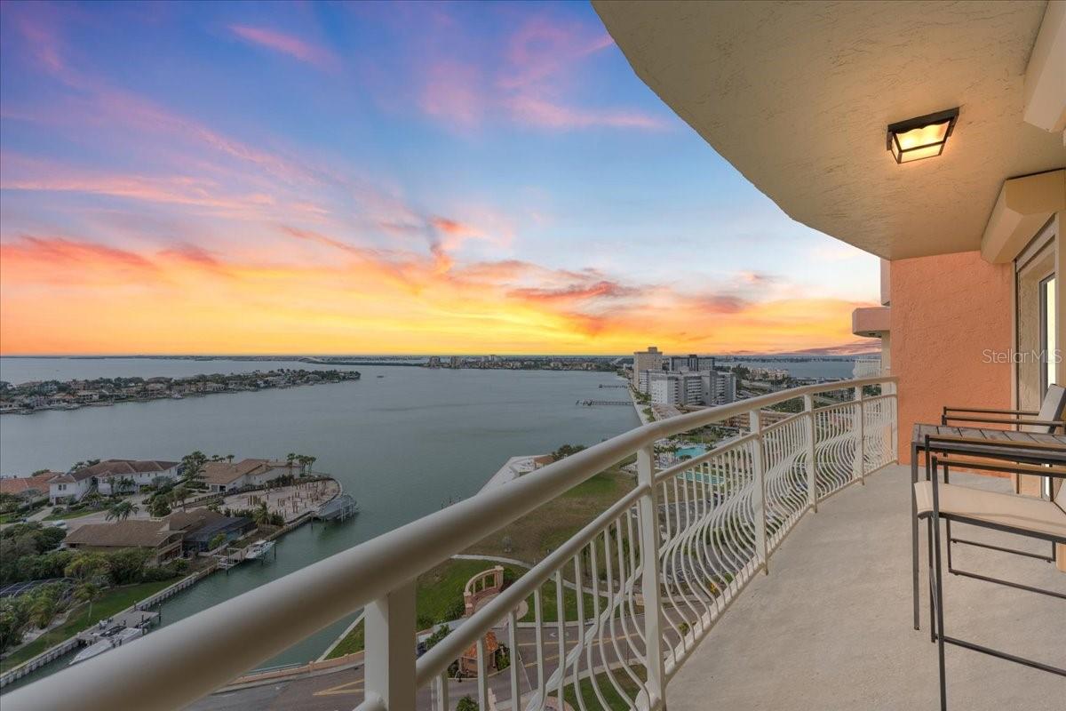 Image 21 of 30 For 4900 Brittany Drive S 1808