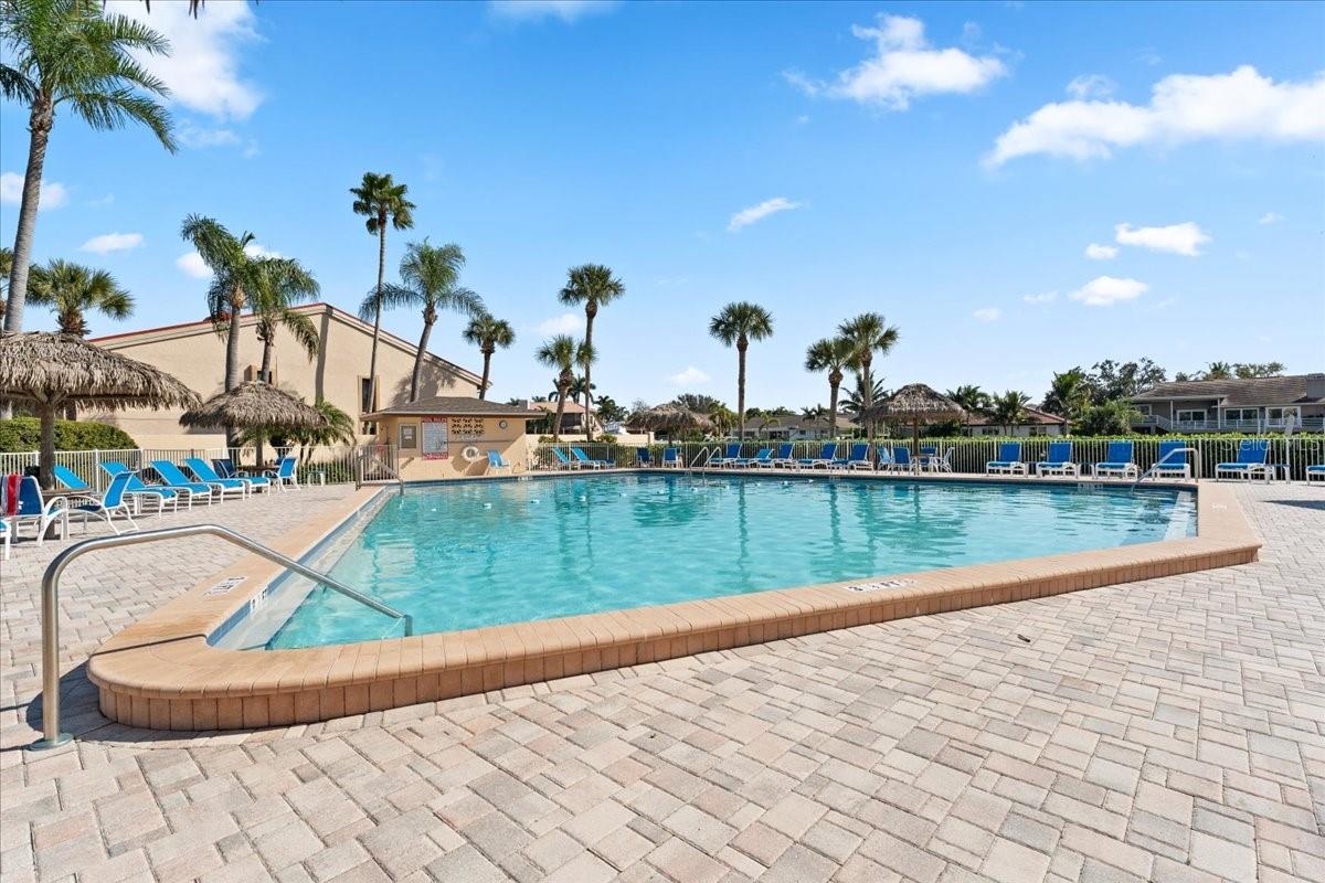 Image 26 of 30 For 4900 Brittany Drive S 1808