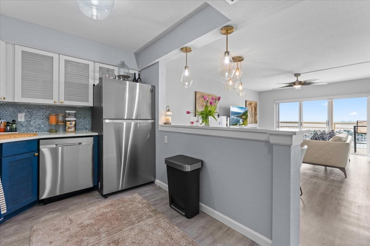 Image 5 of 30 For 4900 Brittany Drive S 1808