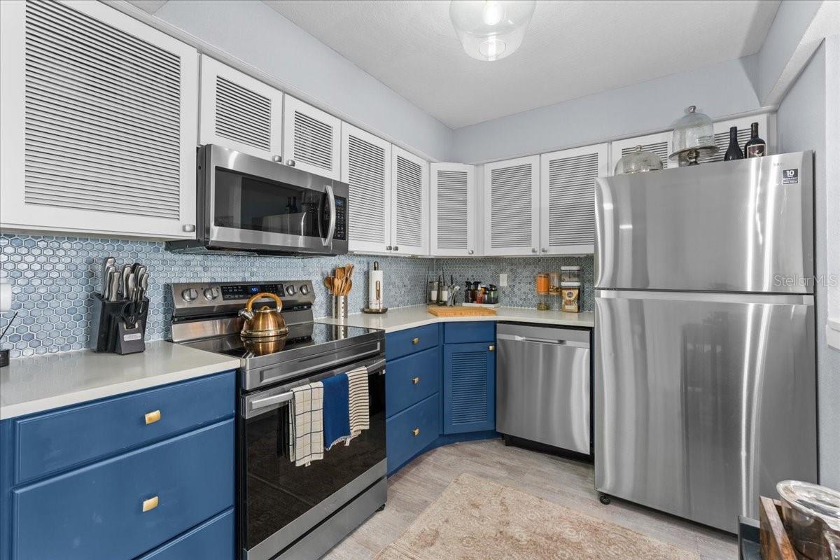 Image 8 of 30 For 4900 Brittany Drive S 1808