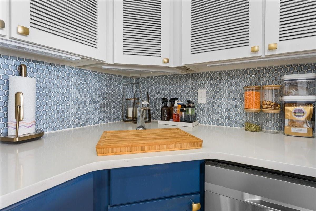 Image 9 of 30 For 4900 Brittany Drive S 1808