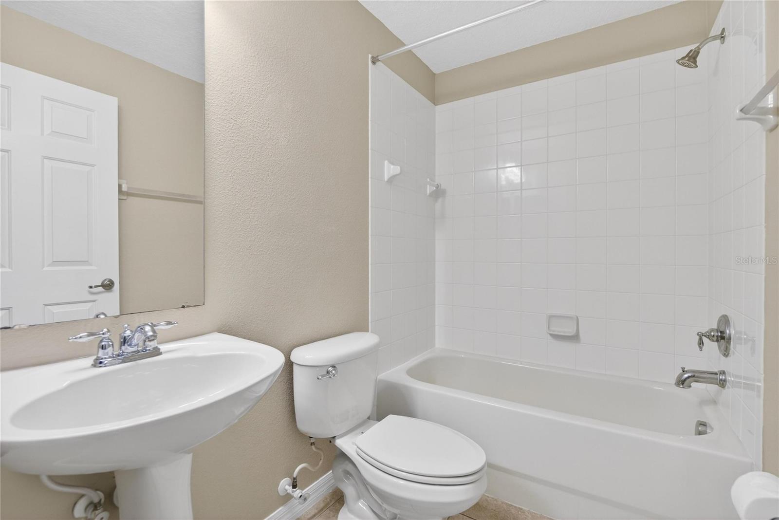 Image 18 of 45 For 11543 Addison Chase Drive