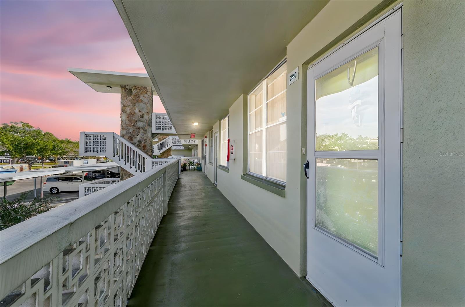 Details for 4885 1st Street Ne 203, ST PETERSBURG, FL 33703