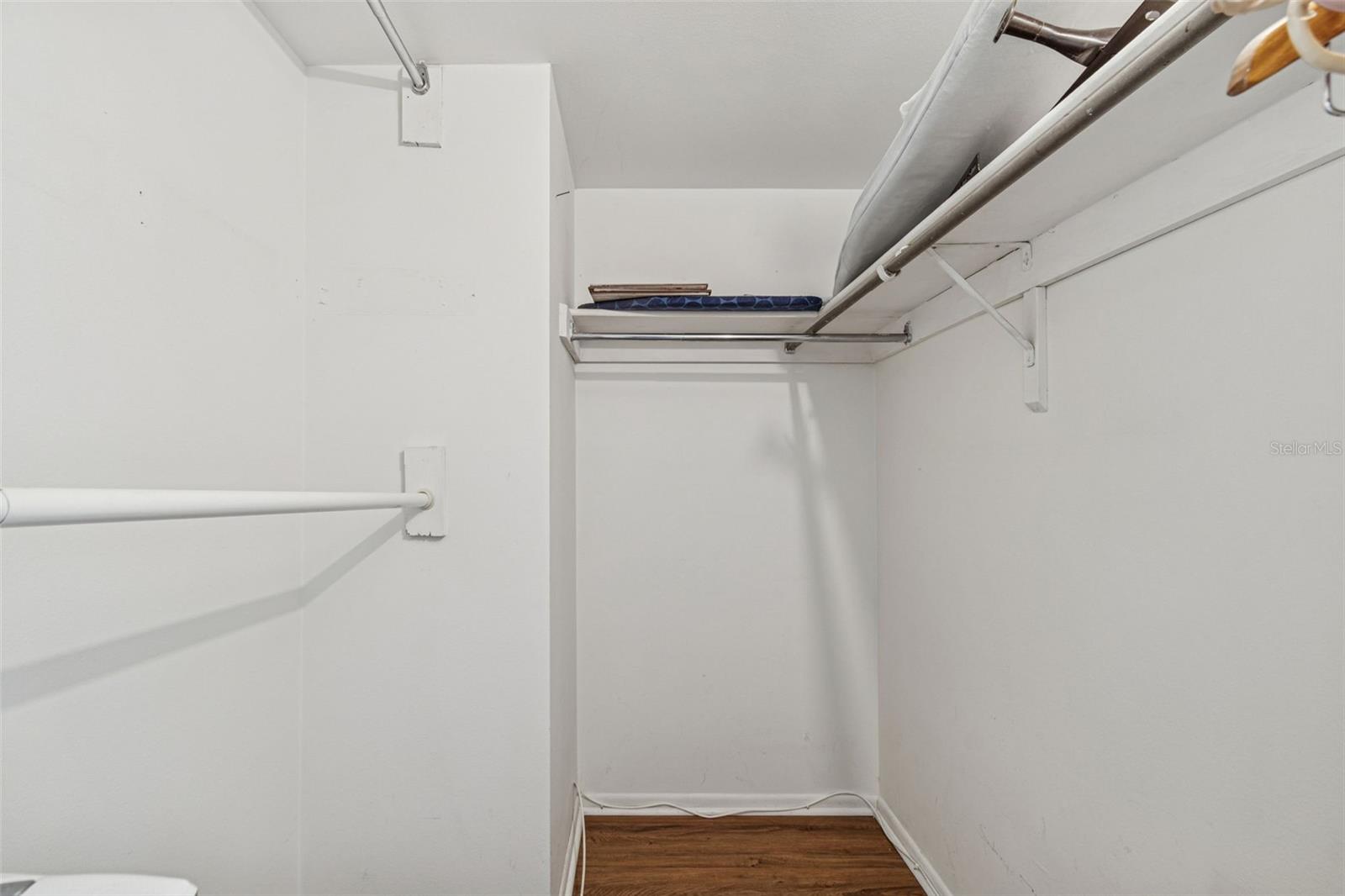 Image 23 of 51 For 4885 1st Street Ne 203