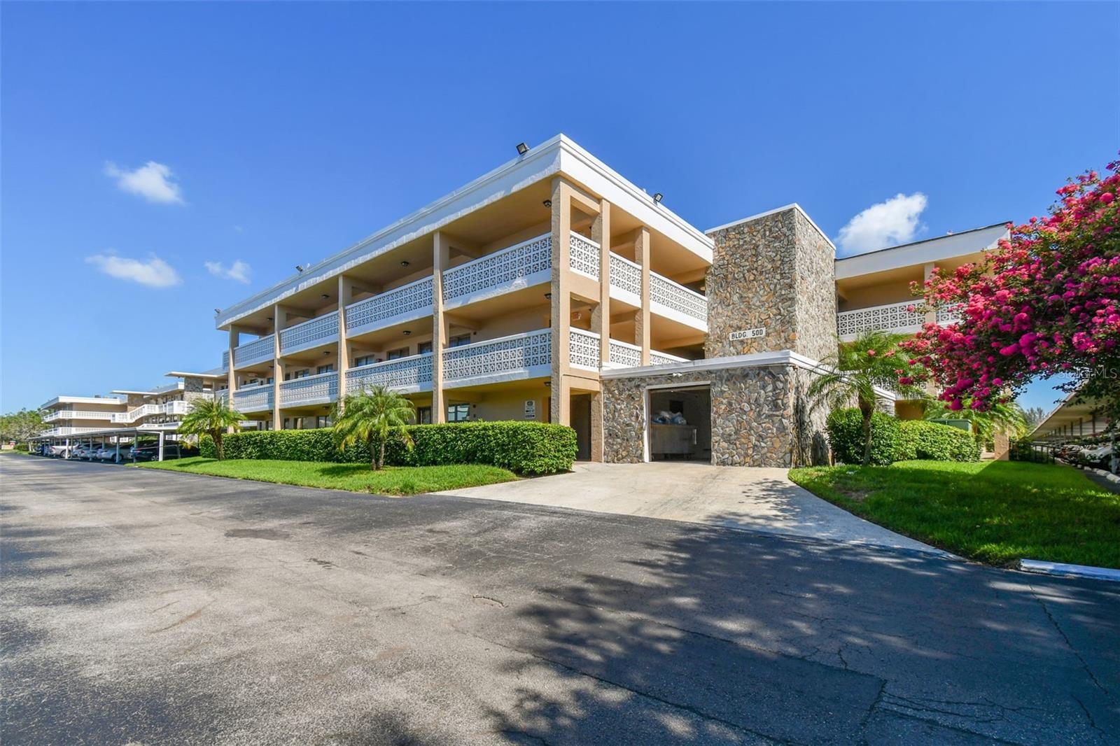 Image 30 of 51 For 4885 1st Street Ne 203