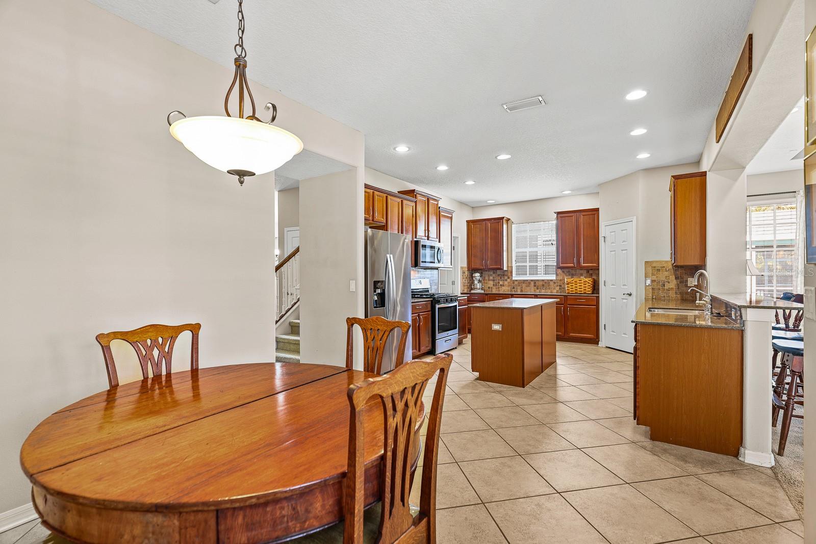 Image 20 of 54 For 5922 Palmettoside Street