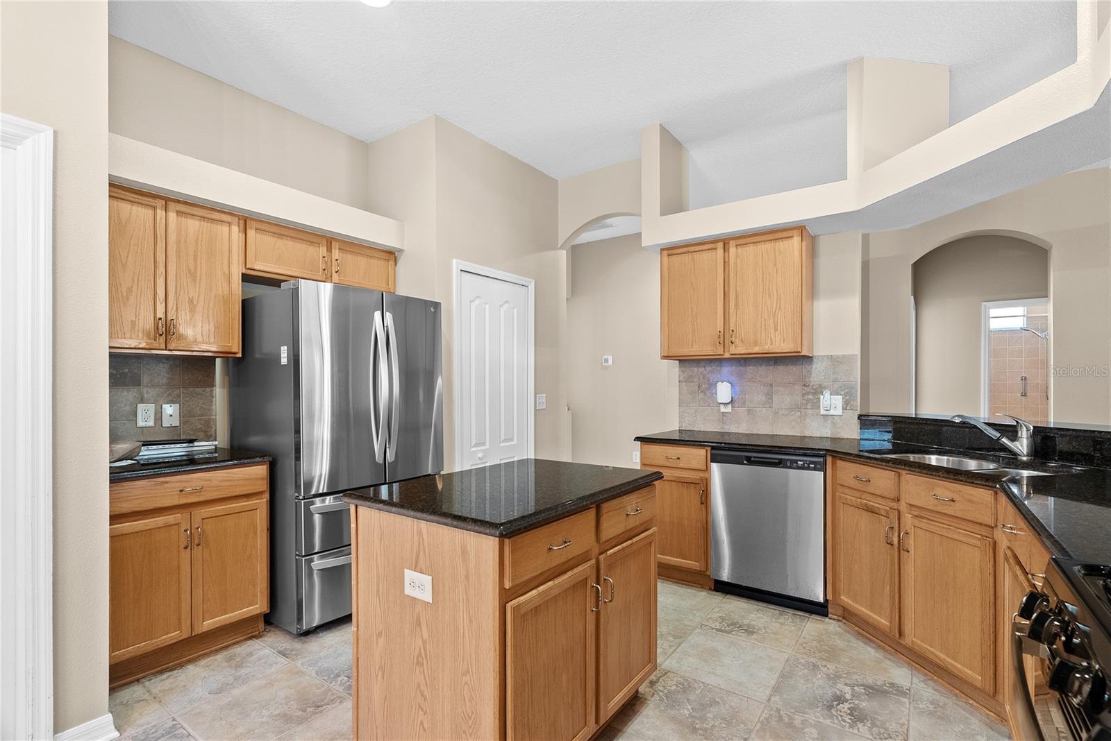 Image 13 of 47 For 4830 Sky Blue Drive