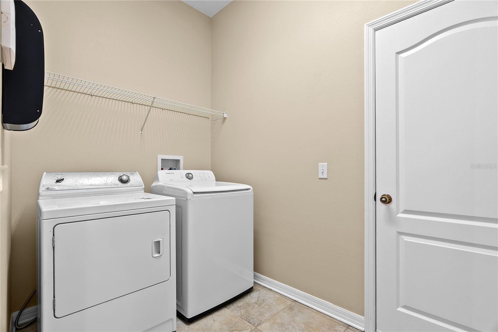 Image 14 of 47 For 4830 Sky Blue Drive