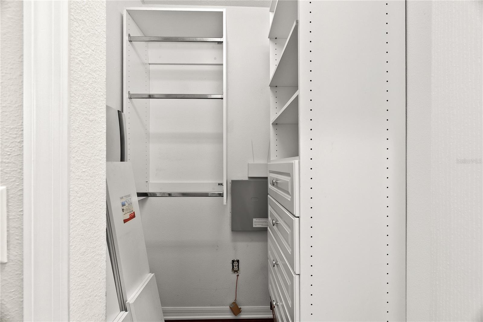 Image 22 of 47 For 4830 Sky Blue Drive