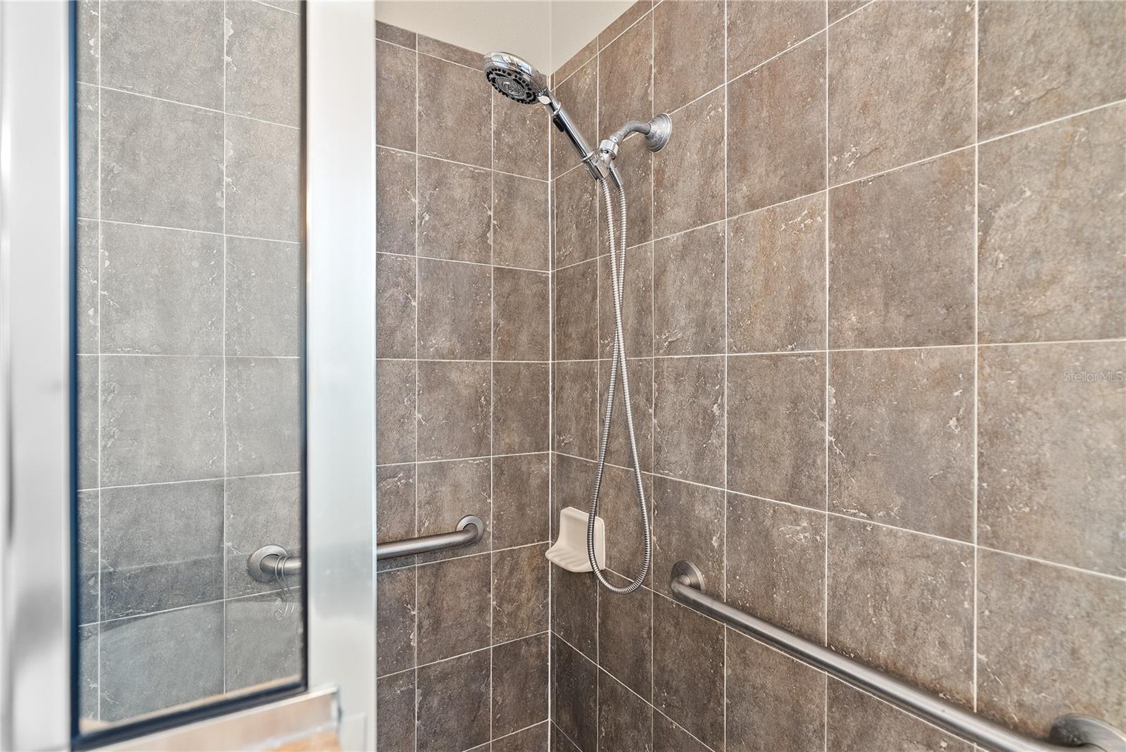 Image 27 of 47 For 4830 Sky Blue Drive