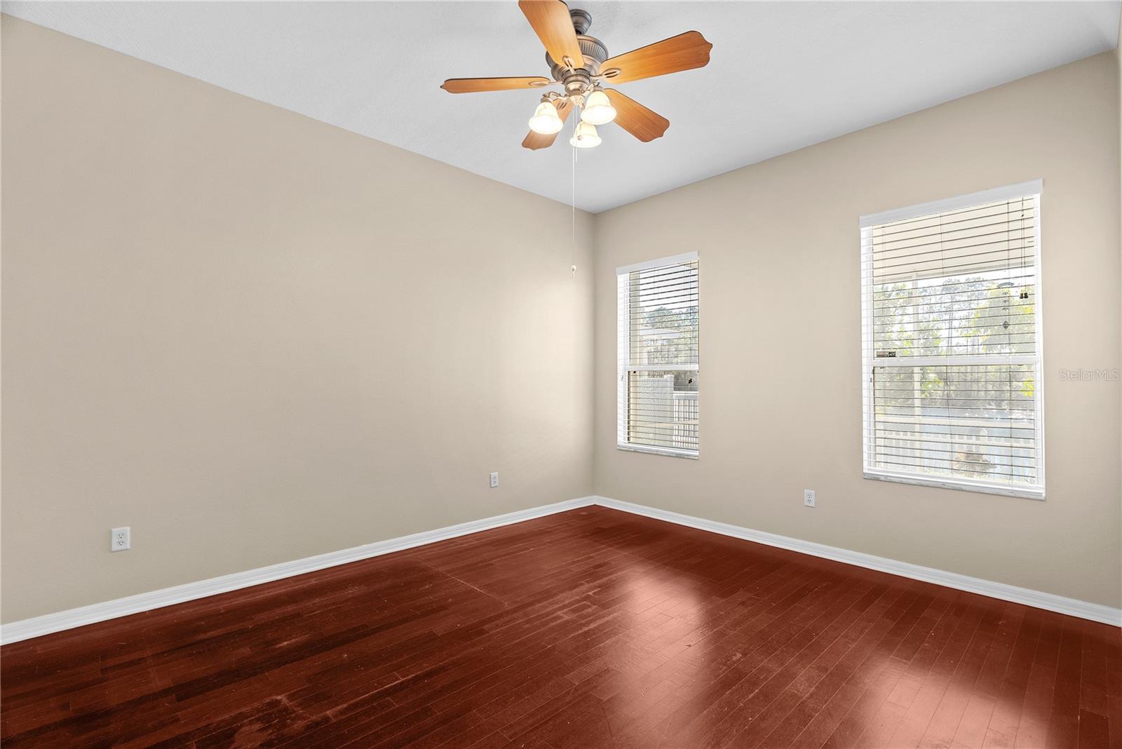 Image 29 of 47 For 4830 Sky Blue Drive