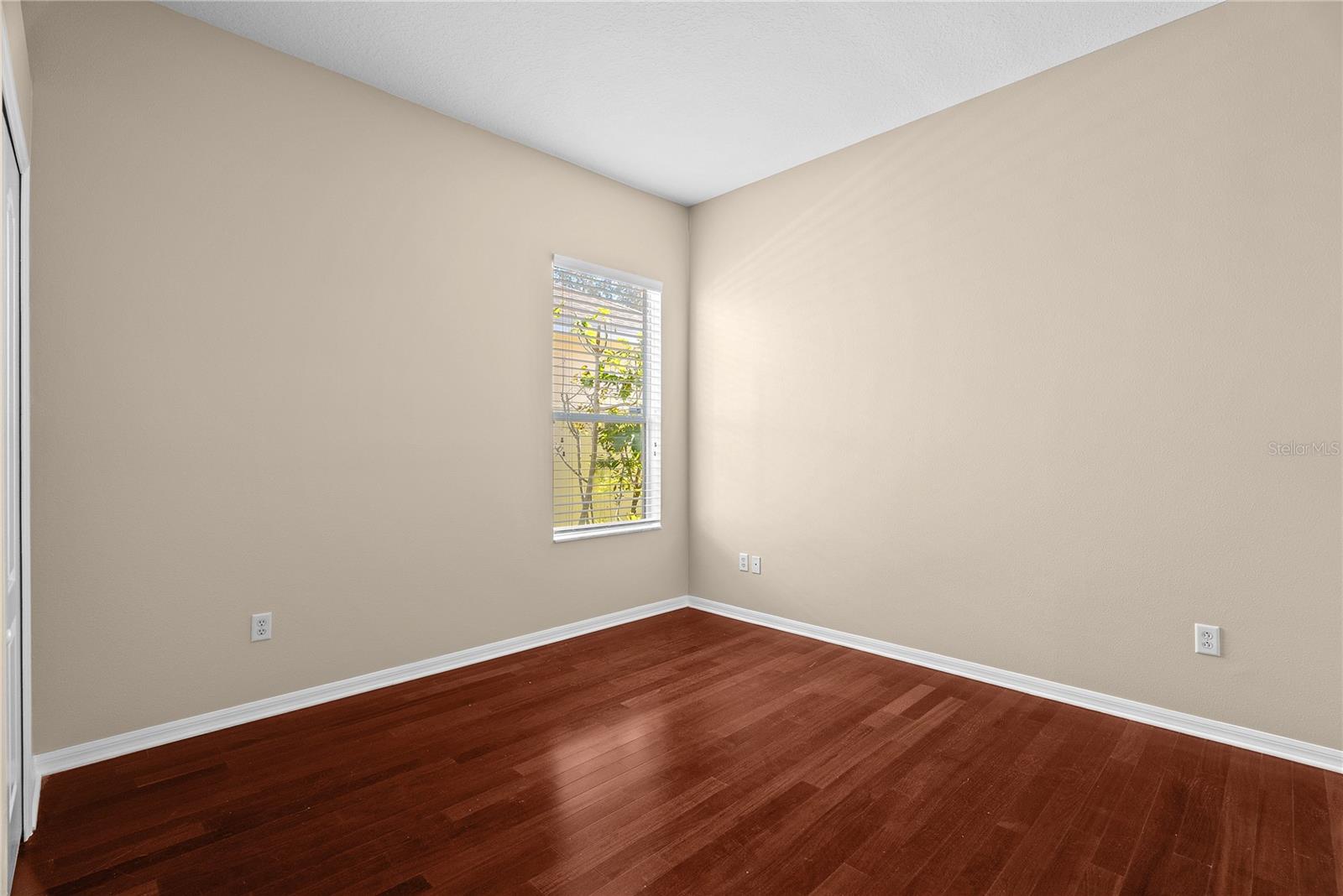 Image 31 of 47 For 4830 Sky Blue Drive