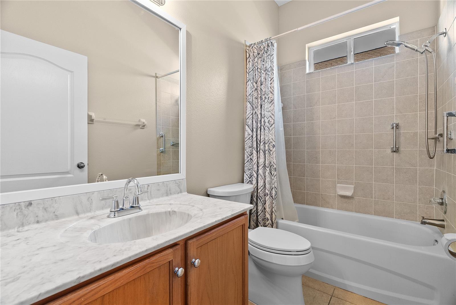 Image 32 of 47 For 4830 Sky Blue Drive