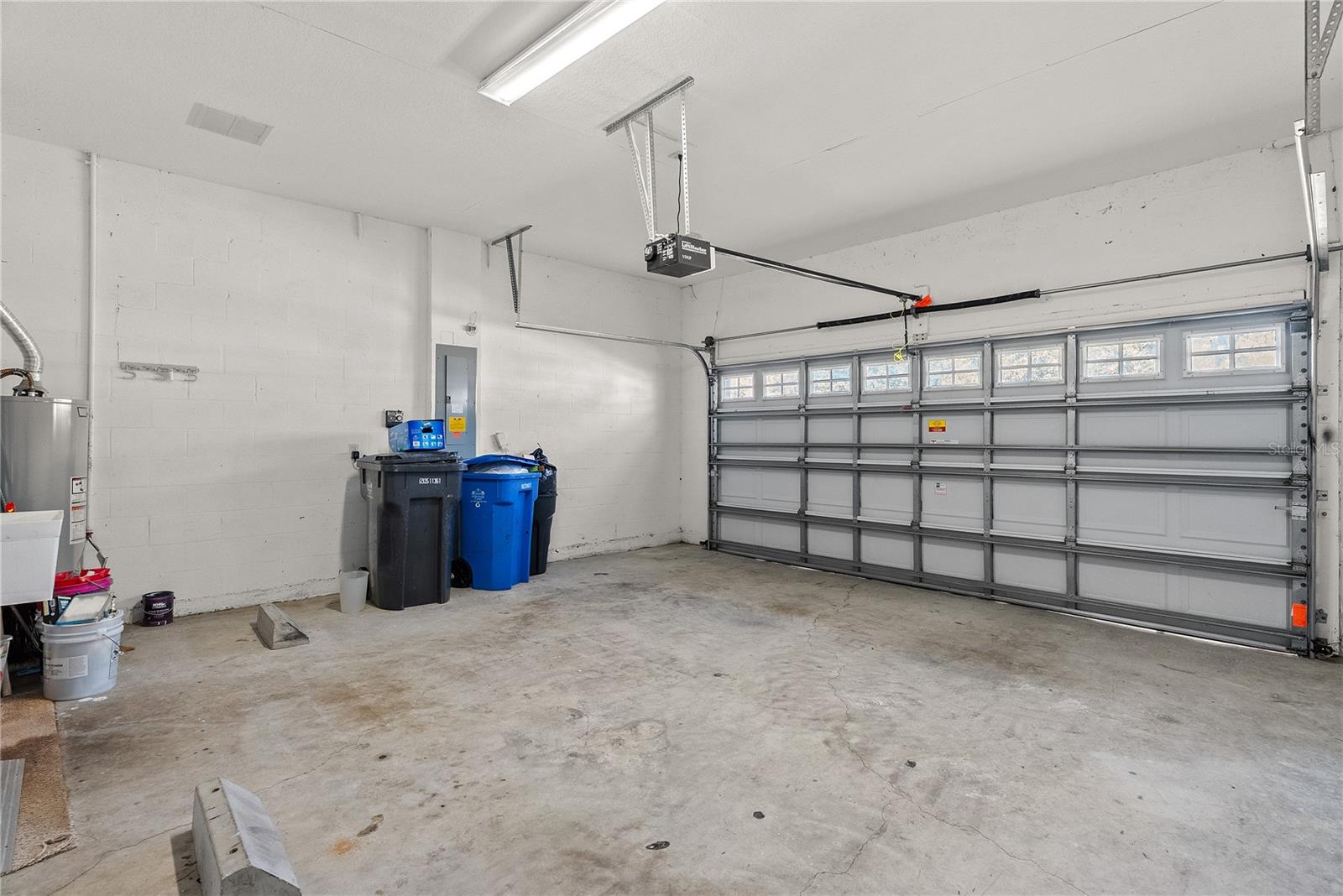 Image 41 of 47 For 4830 Sky Blue Drive