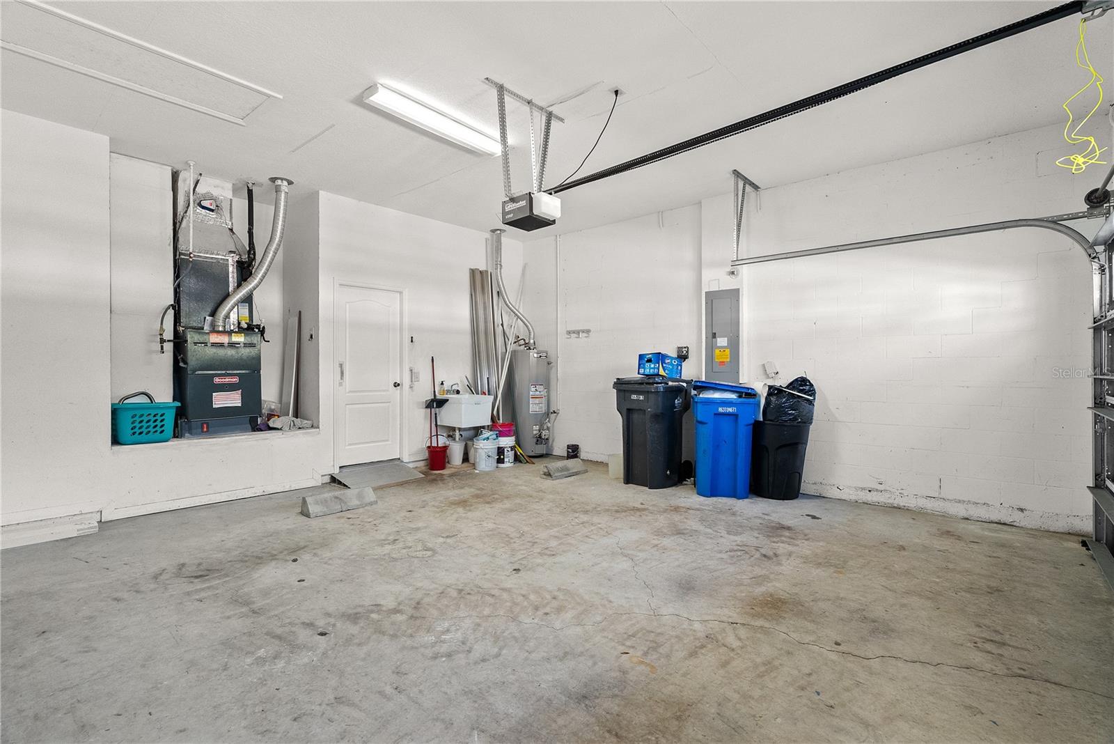 Image 42 of 47 For 4830 Sky Blue Drive