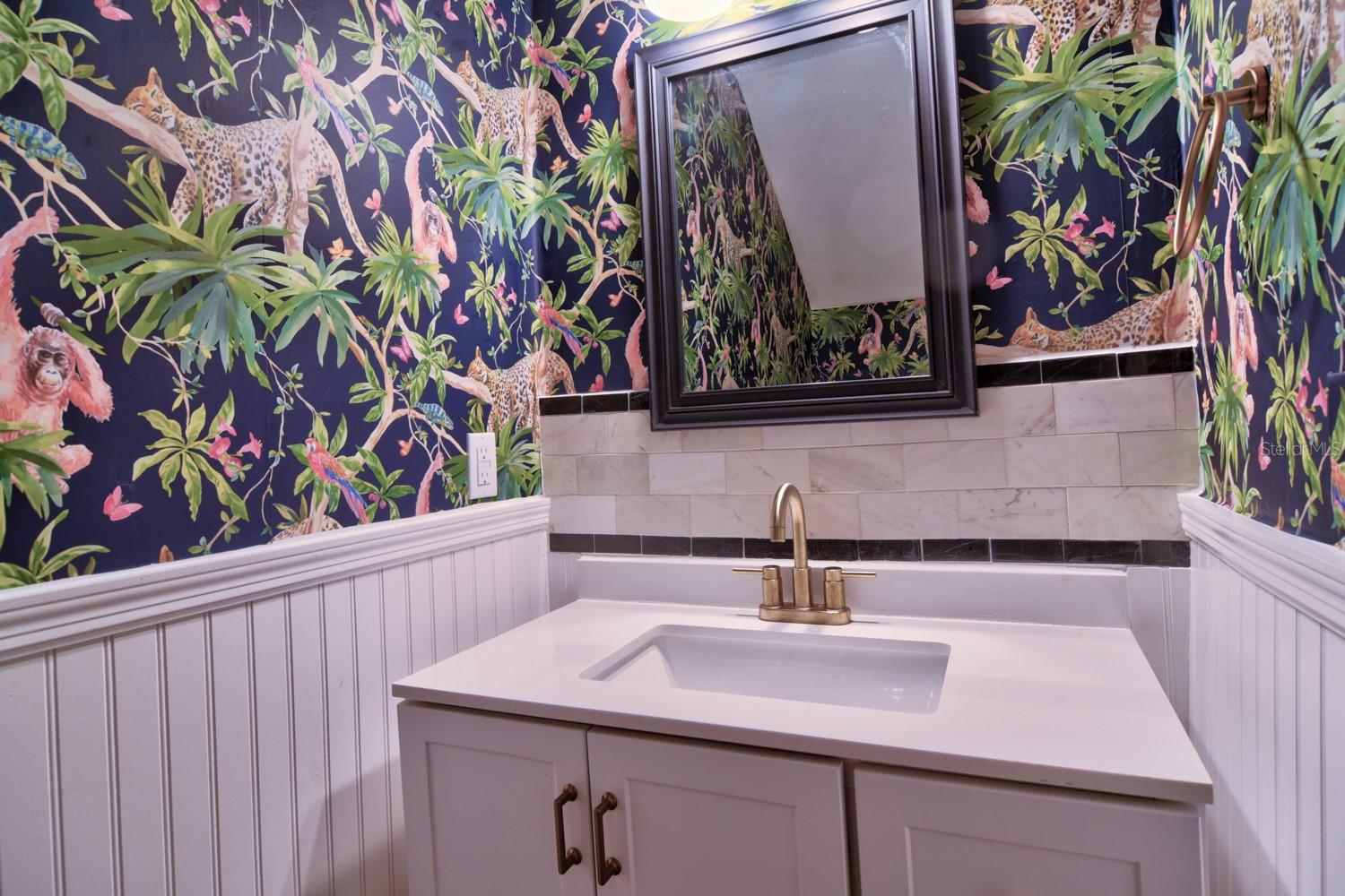 Image 16 of 32 For 148 Douglas Road W C