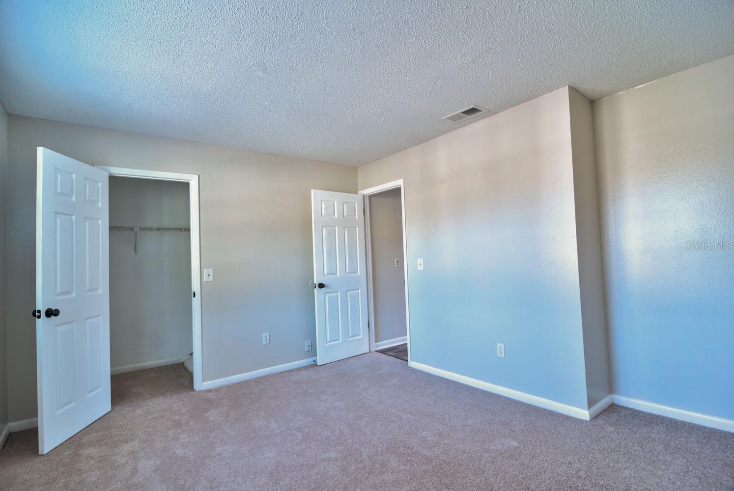 Image 24 of 32 For 148 Douglas Road W C