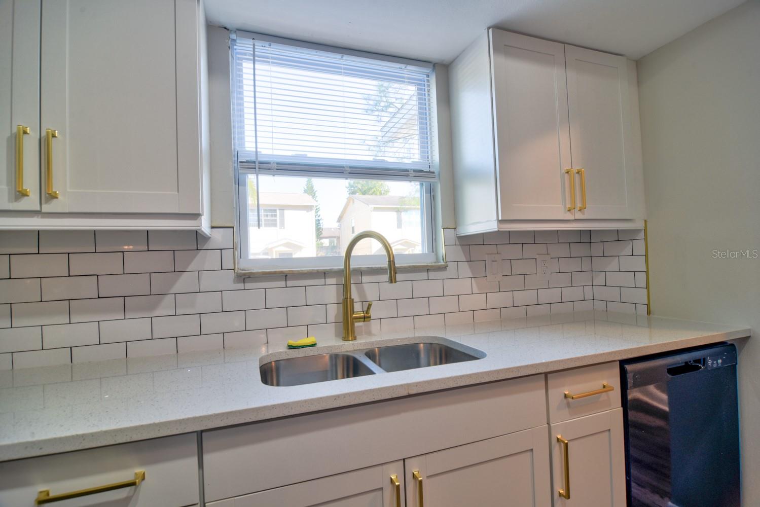 Image 7 of 32 For 148 Douglas Road W C