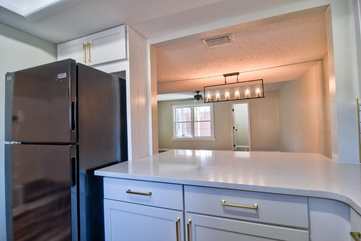 Image 9 of 32 For 148 Douglas Road W C