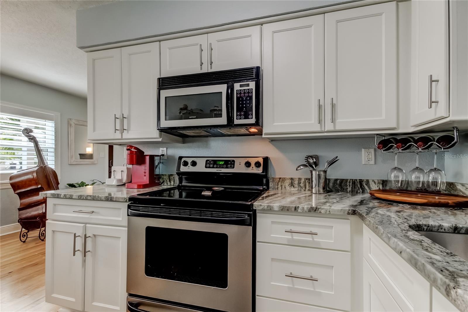 Image 19 of 71 For 1511 46th Avenue N