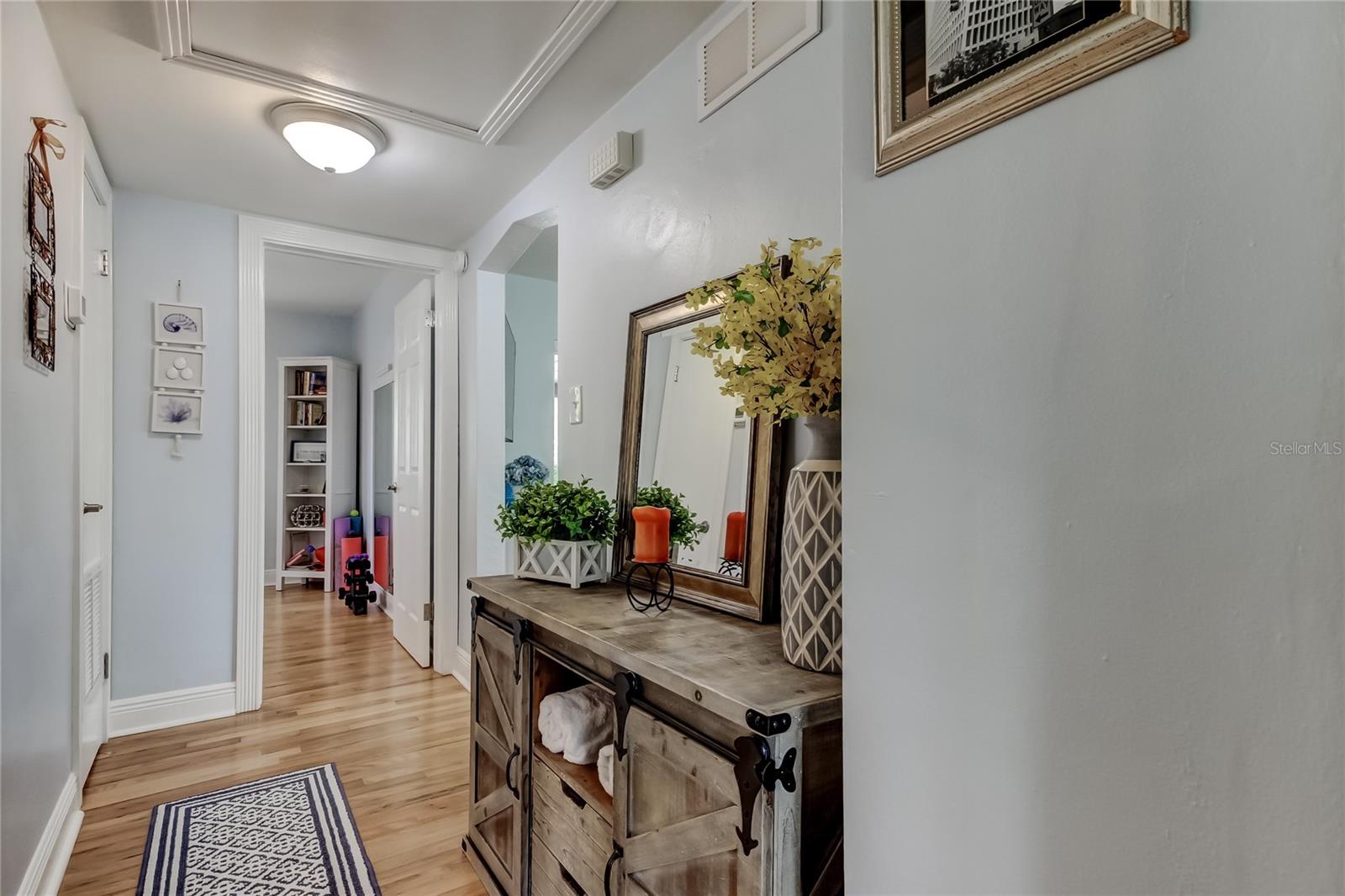 Image 27 of 71 For 1511 46th Avenue N