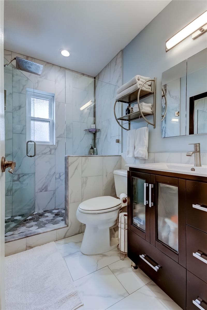 Image 29 of 71 For 1511 46th Avenue N