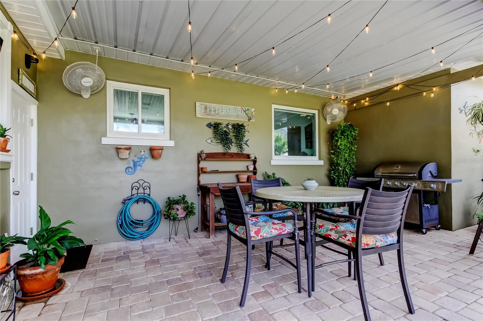 Image 37 of 71 For 1511 46th Avenue N