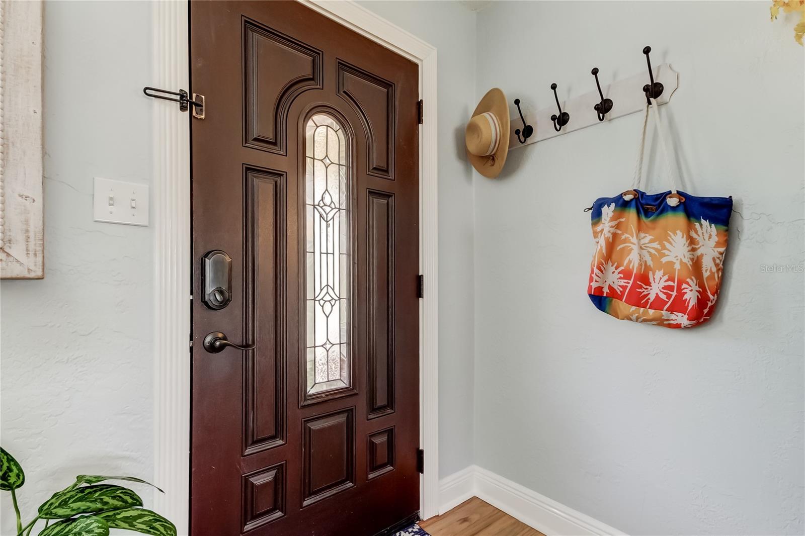 Image 4 of 71 For 1511 46th Avenue N